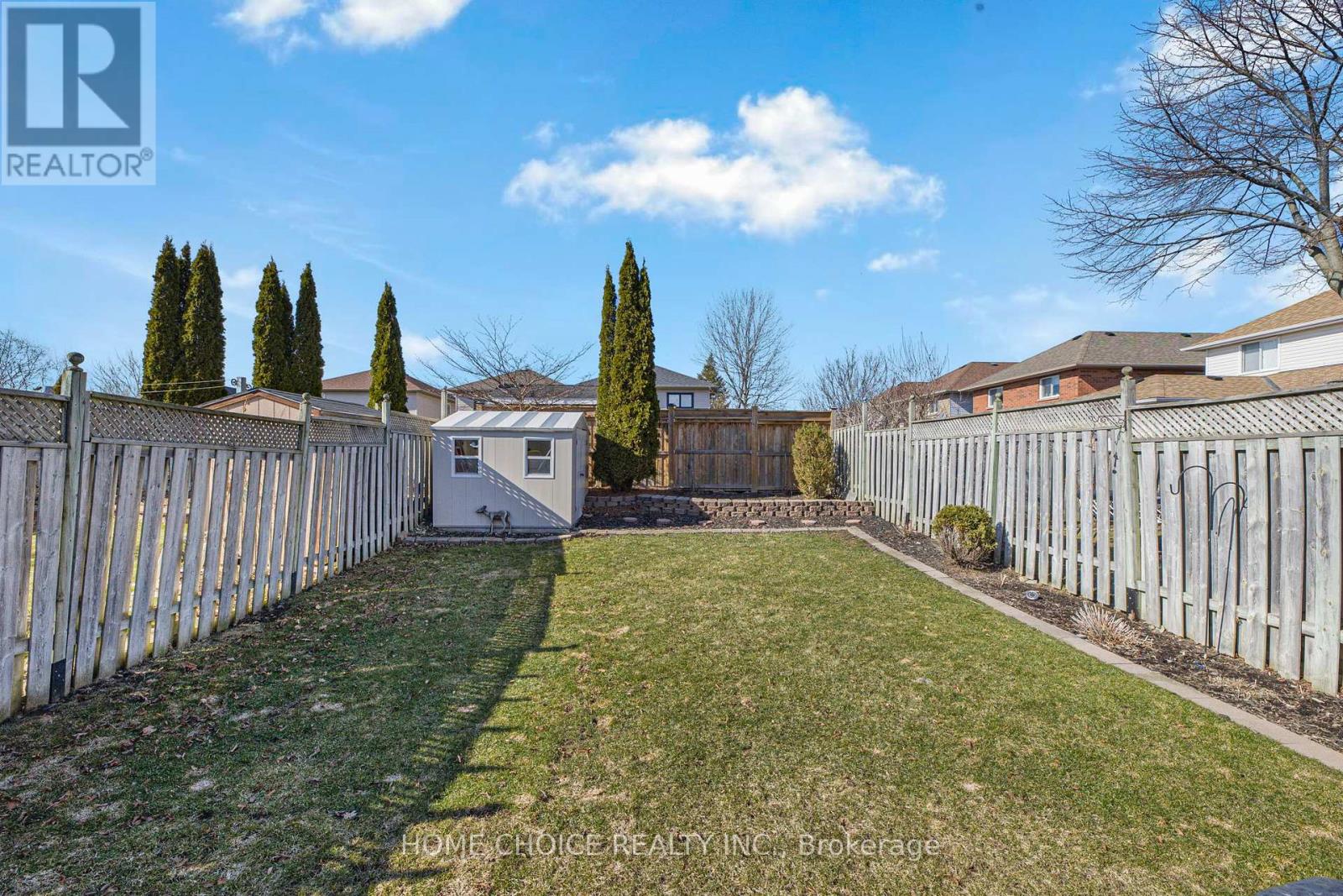 Property at 40 MEADOWVIEW BOULEVARD image 3