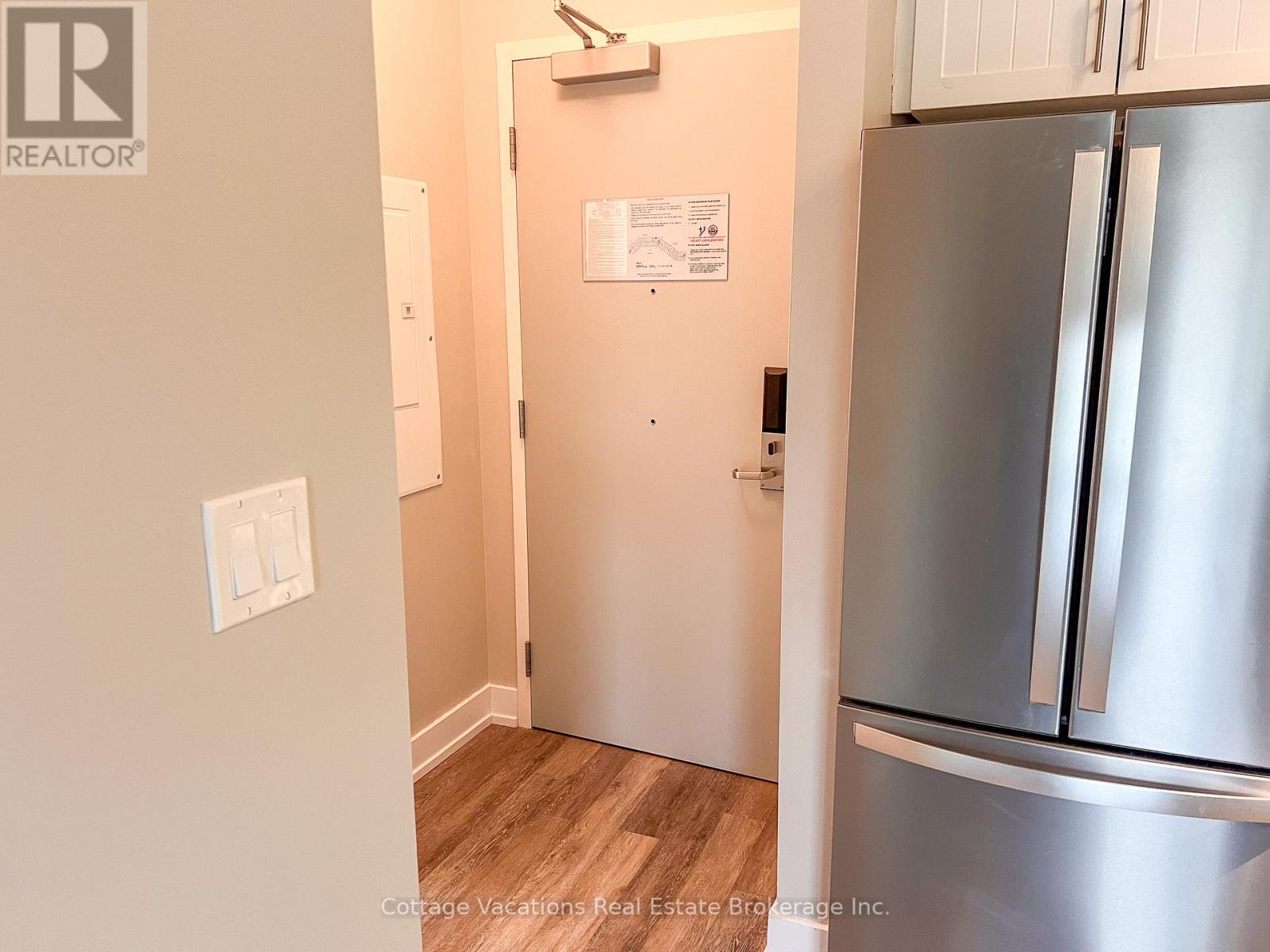 314 - 25 Pen Lake Point Road, Huntsville, Ontario  P1H 1A9 - Photo 11 - X12114585