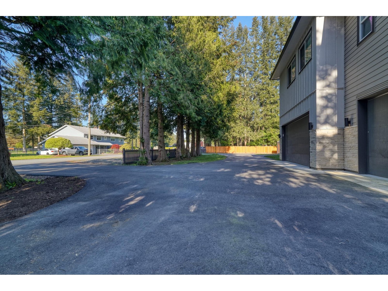 Property at 24096 52 AVENUE image 5