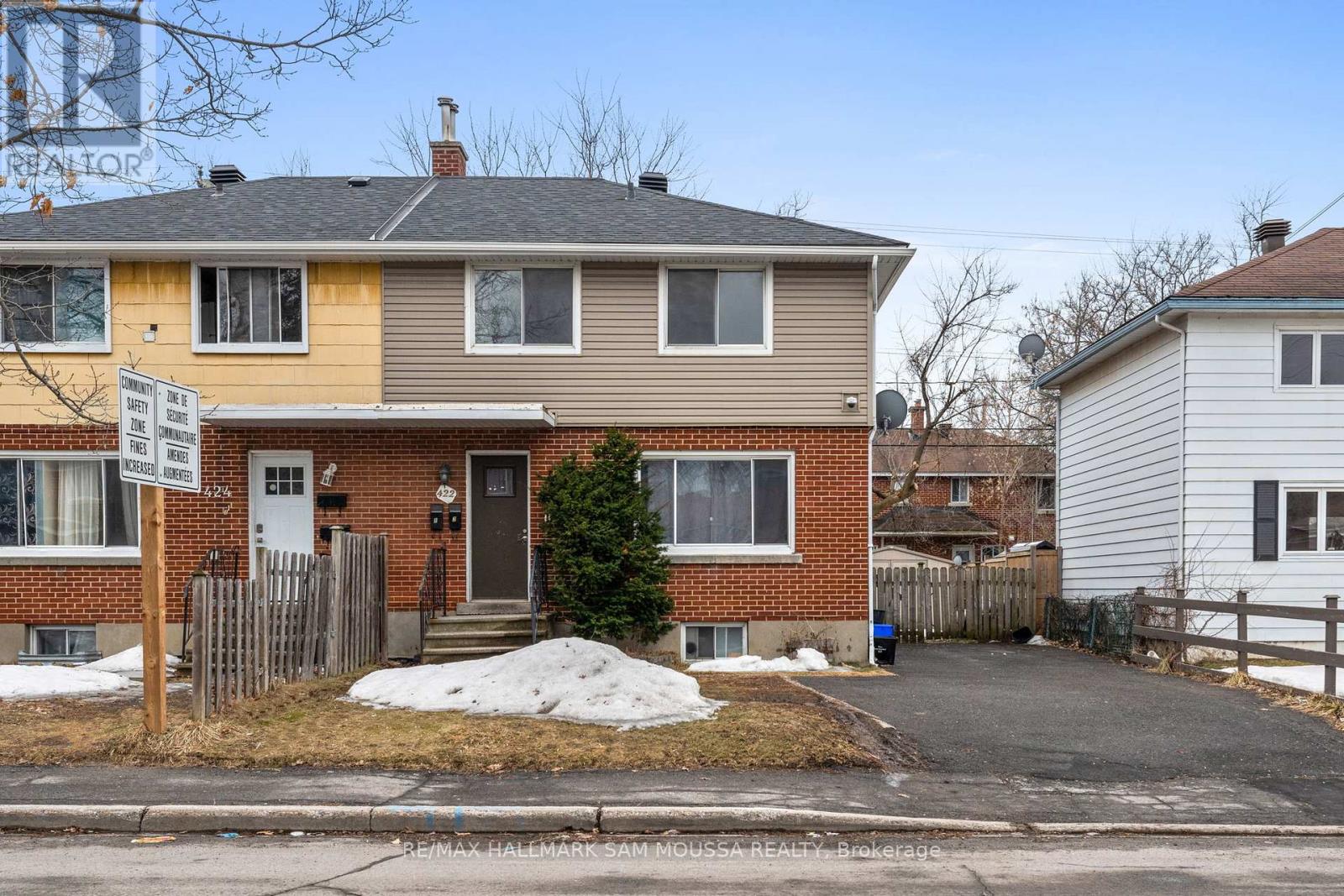 Property at 422 QUEEN MARY STREET image 1