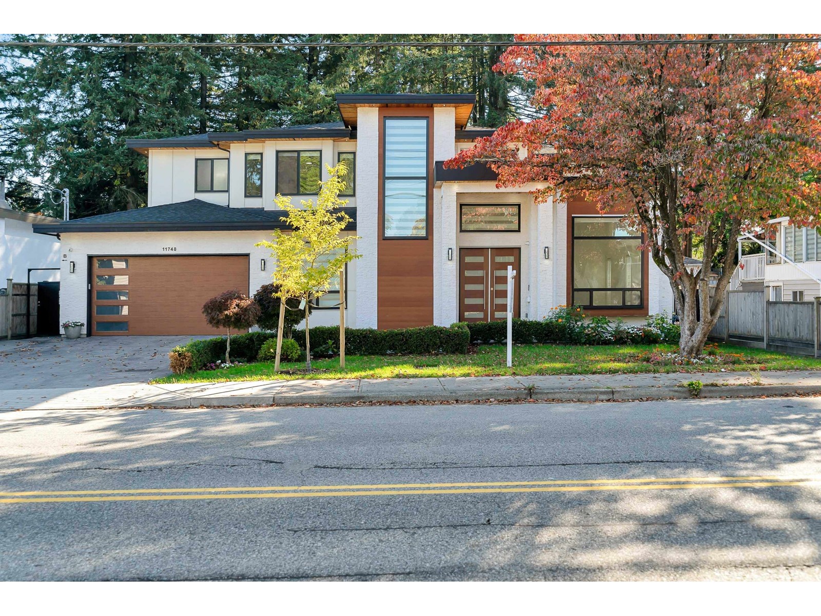 Property at 11748 82 AVENUE image 1
