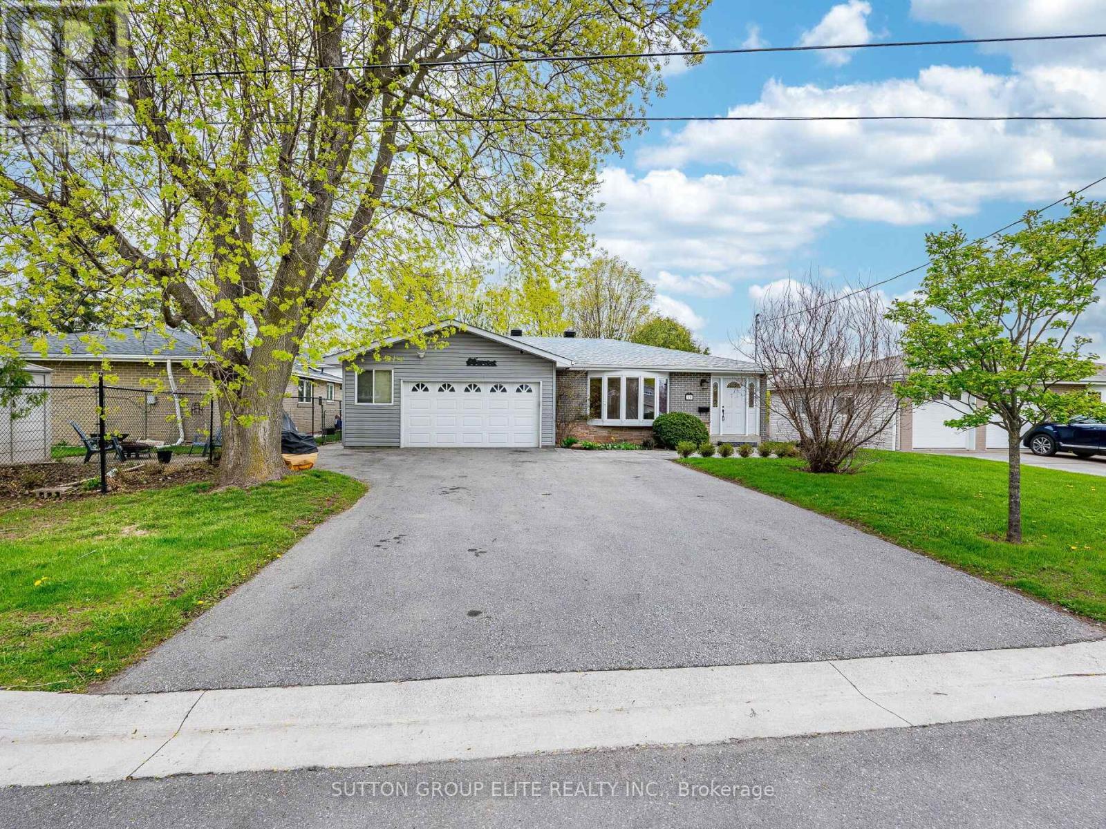 19 JOYCELYN CRESCENT, Halton Hills, Ontario
