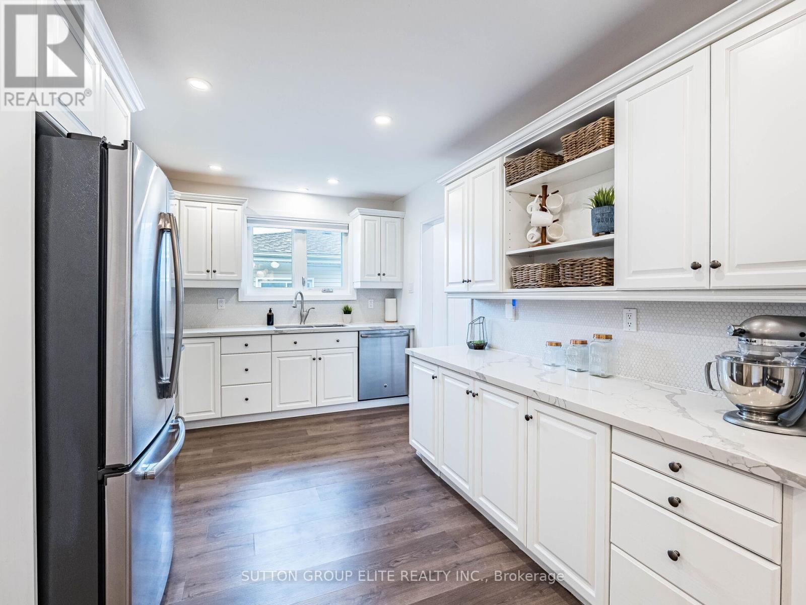 19 Joycelyn Crescent, Halton Hills, Ontario  L7G 2S5 - Photo 11 - W12130751