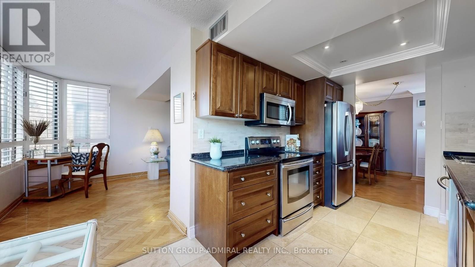 201 - 7601 Bathurst Street, Vaughan, Ontario  L4J 4H5 - Photo 14 - N12130872