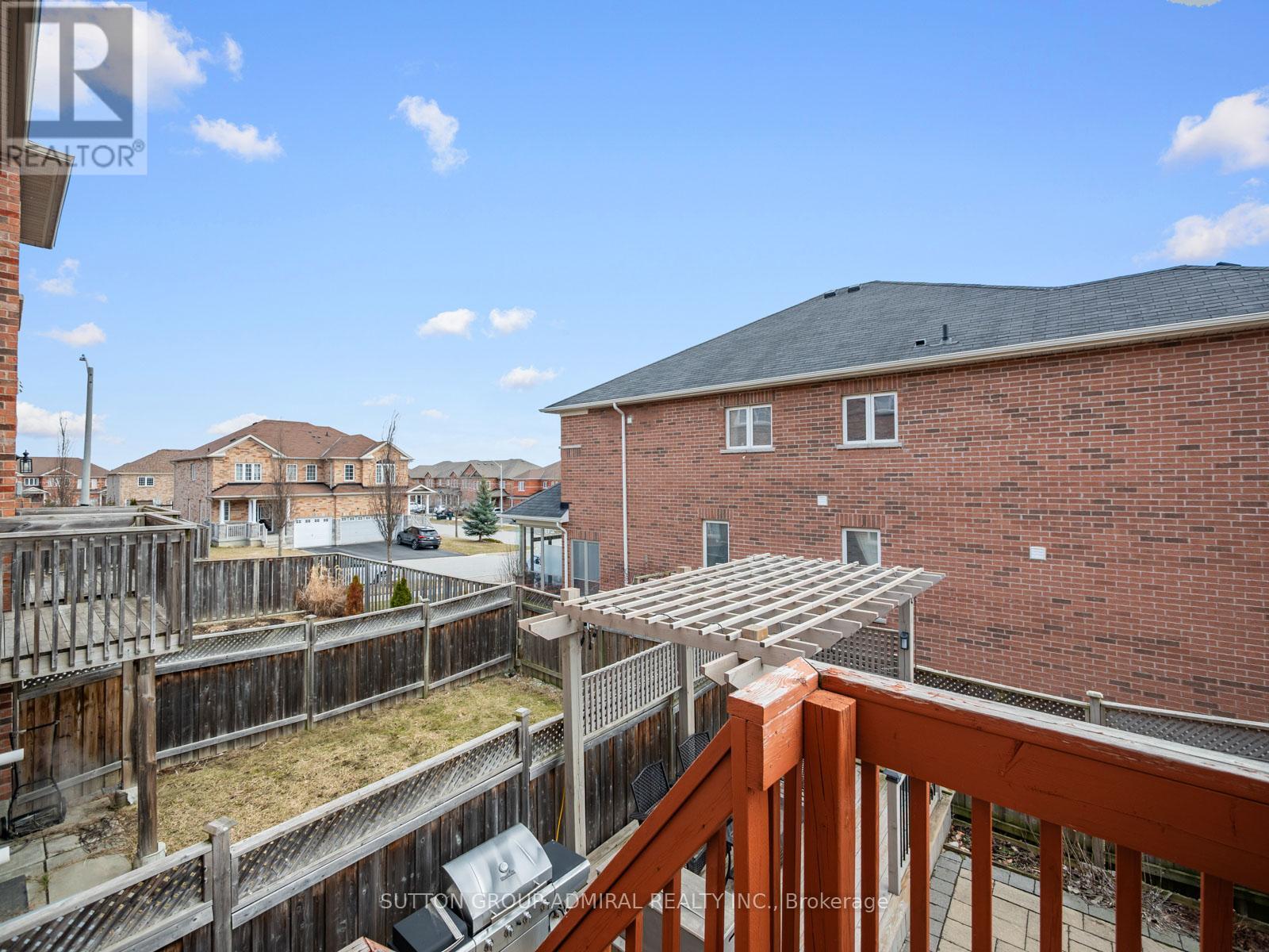 84 Hawkes Drive, Richmond Hill, Ontario  L4S 0C4 - Photo 14 - N12130926