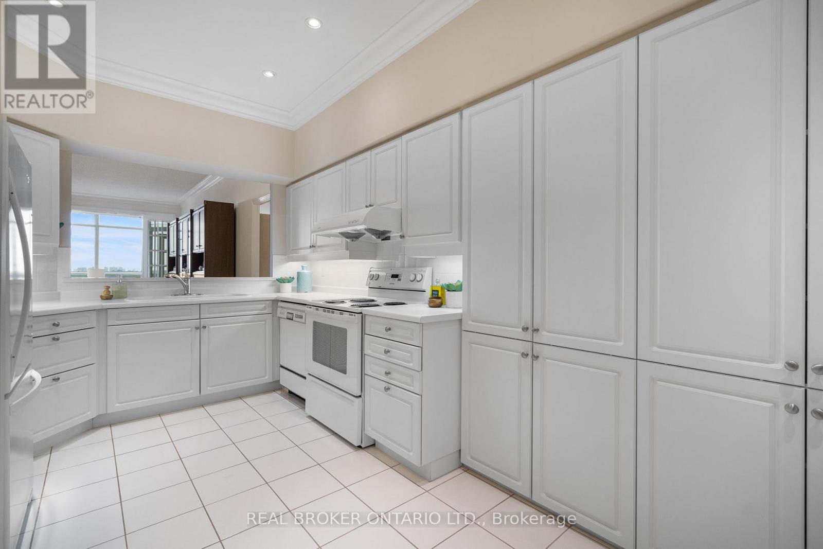 Ph5 - 610 Bullock Drive, Markham, Ontario  L3R 0G1 - Photo 10 - N12130935