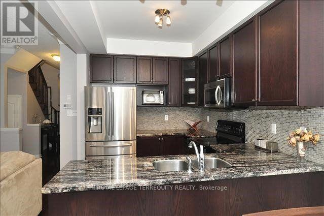 31 Yorkton Boulevard, Markham (Angus Glen), Ontario  L6C 0J9 - Photo 32 - N12130954
