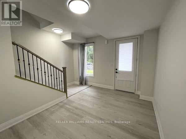 442 Veterans Drive, Barrie, Ontario  L4N 6A6 - Photo 4 - S12130907