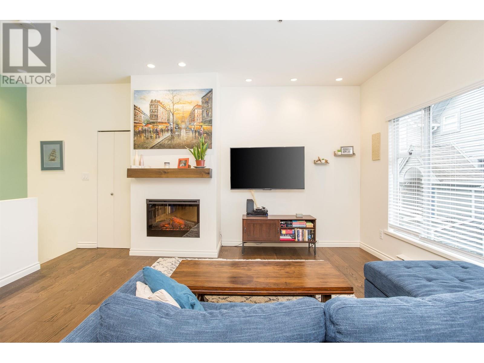 819 W 7th Avenue, Vancouver, British Columbia  V5Z 1C2 - Photo 2 - R2999638
