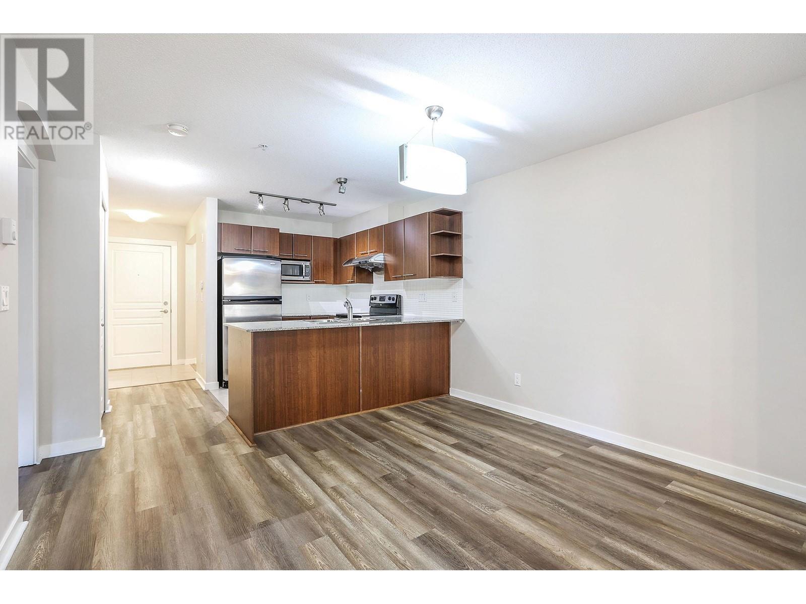 110 4728 Brentwood Drive, Burnaby, British Columbia  V5C 0G2 - Photo 5 - R2999647