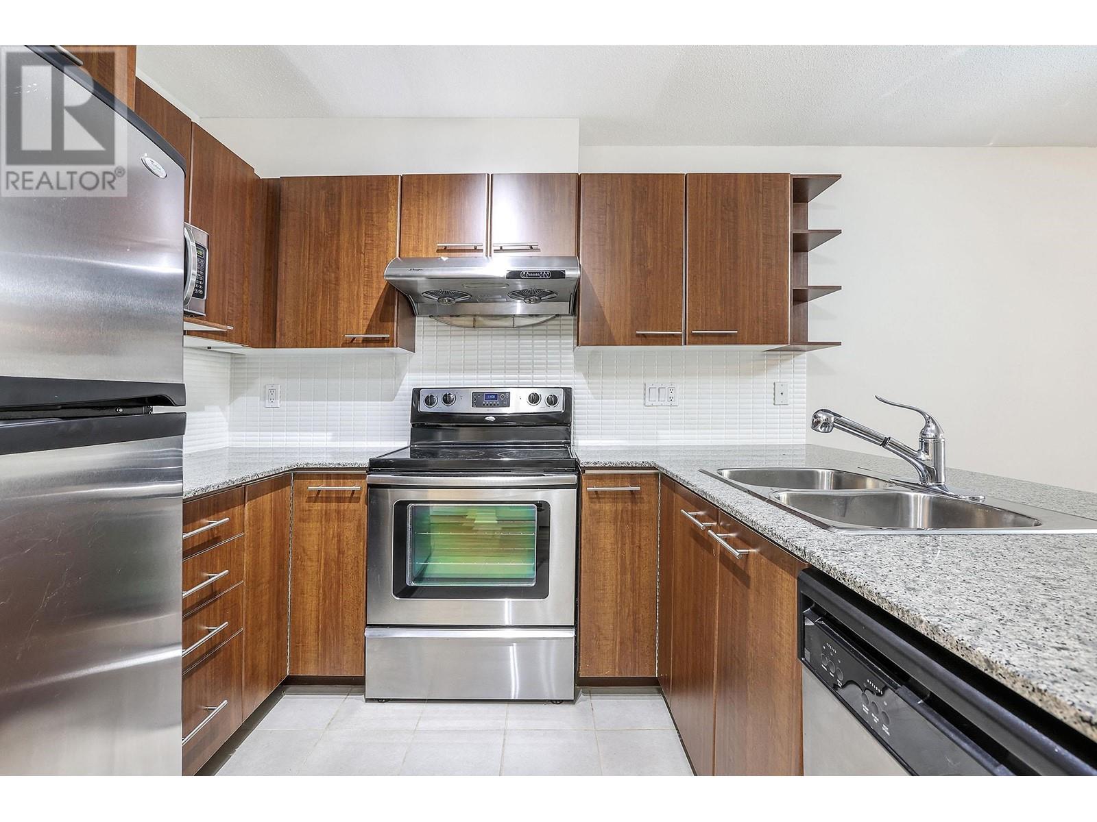 110 4728 Brentwood Drive, Burnaby, British Columbia  V5C 0G2 - Photo 8 - R2999647