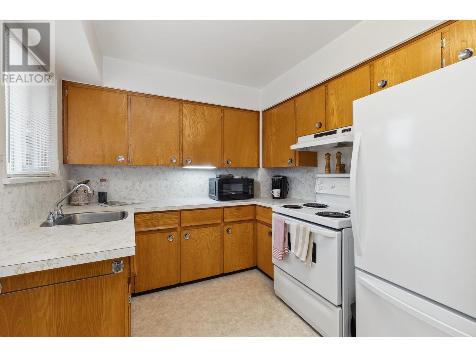 462 Midvale Street, Coquitlam, British Columbia  V3K 5H6 - Photo 12 - R2999643