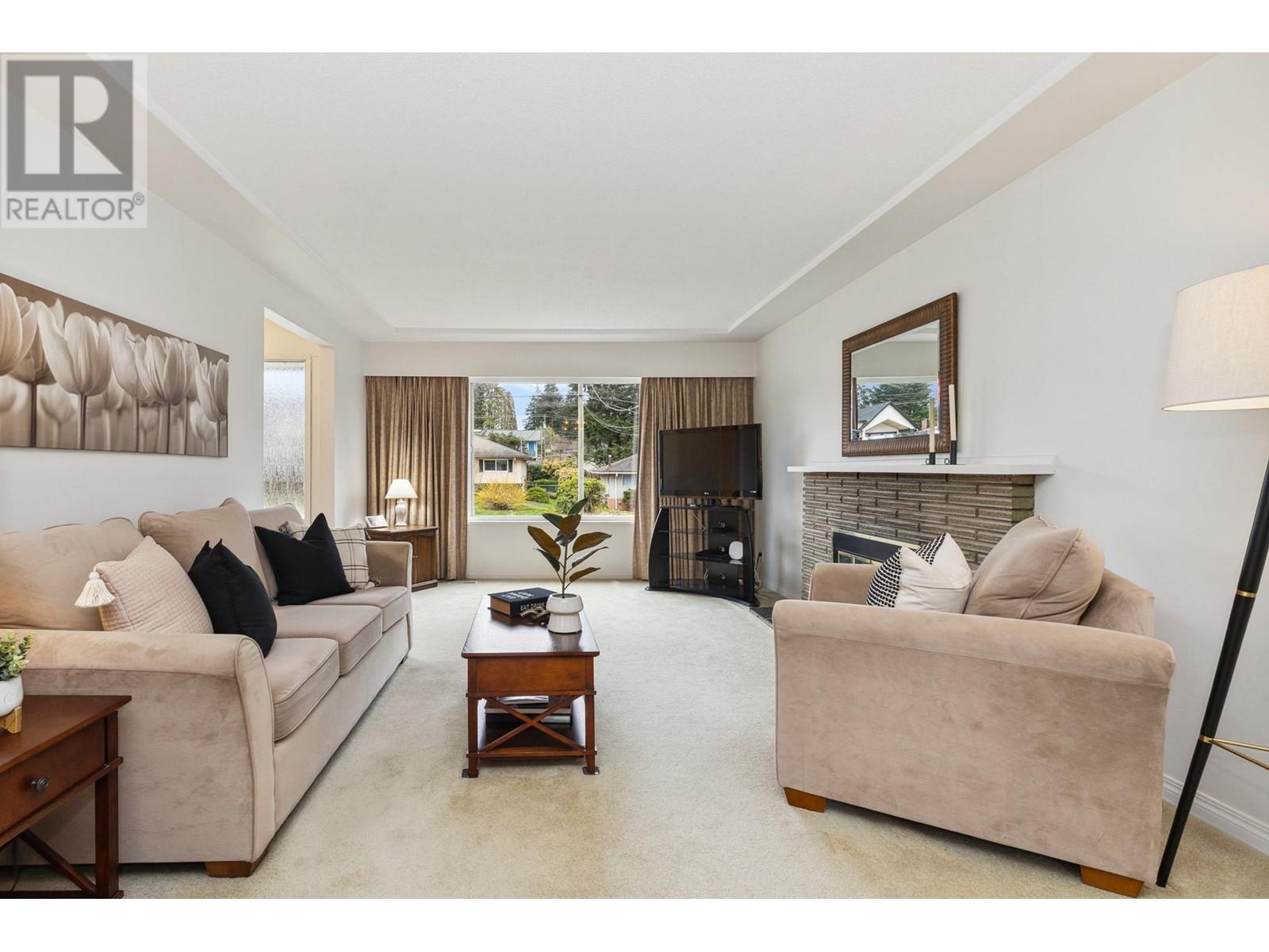 462 Midvale Street, Coquitlam, British Columbia  V3K 5H6 - Photo 3 - R2999643