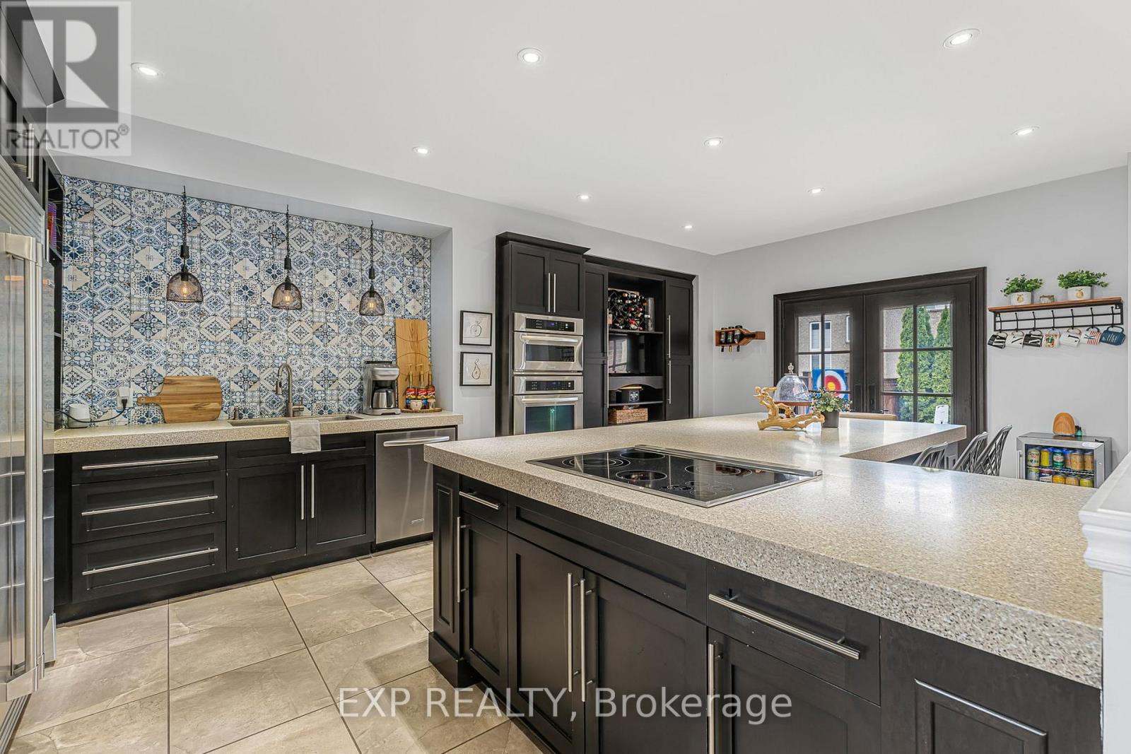 92 Oleary Drive, Hamilton, Ontario  L9K 0B5 - Photo 10 - X12130726