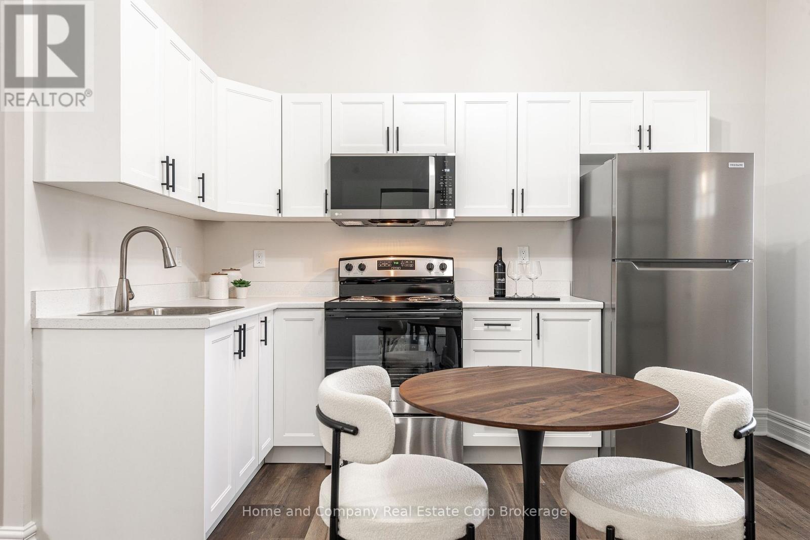 131 Cambria Street, Stratford, Ontario  N5A 1H2 - Photo 8 - X12131037