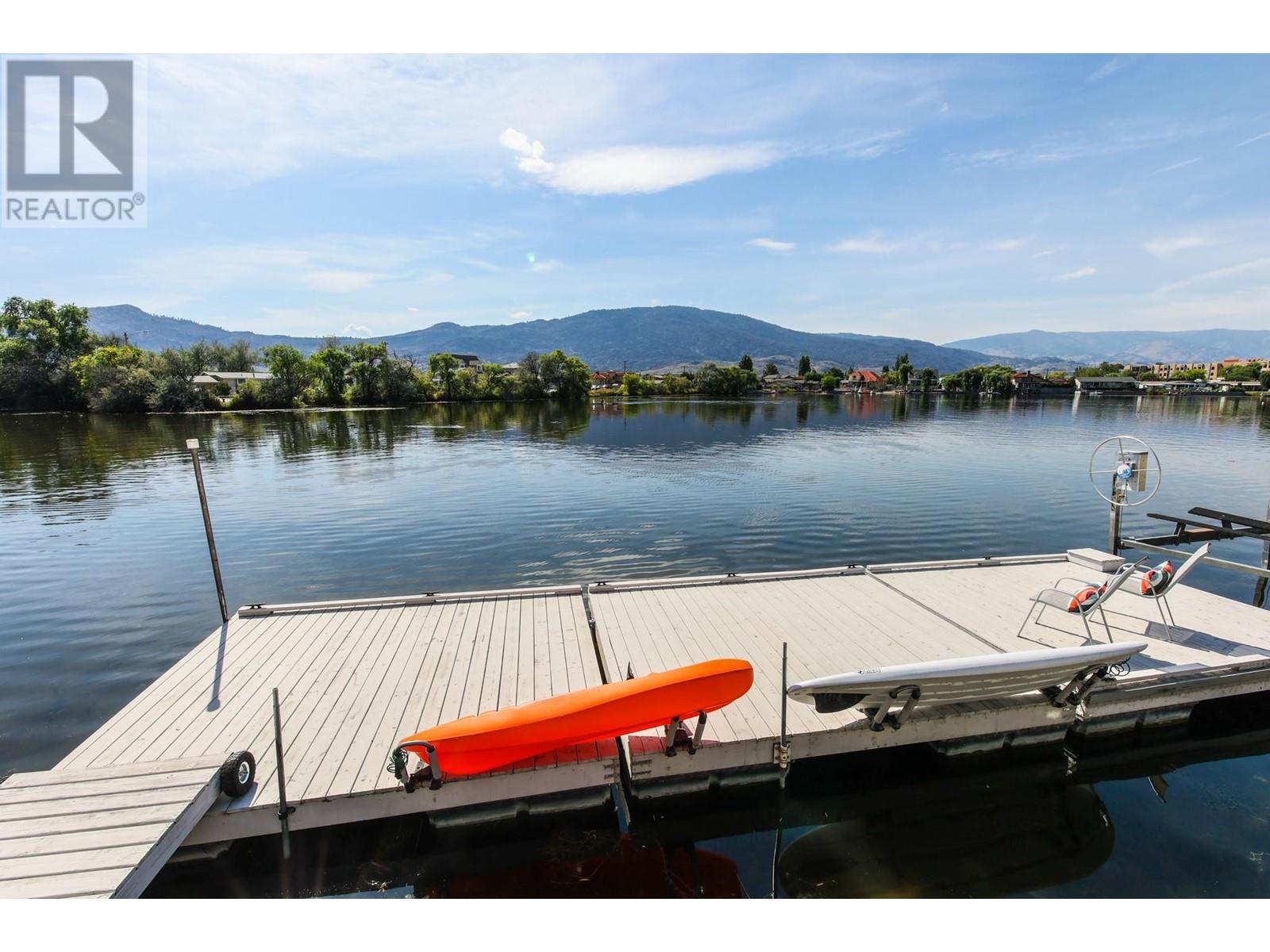 32 BAYVIEW Crescent, Osoyoos, BC V0H1V6