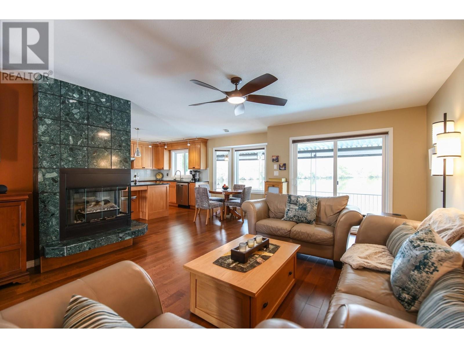 32 BAYVIEW Crescent, Osoyoos, BC V0H1V6