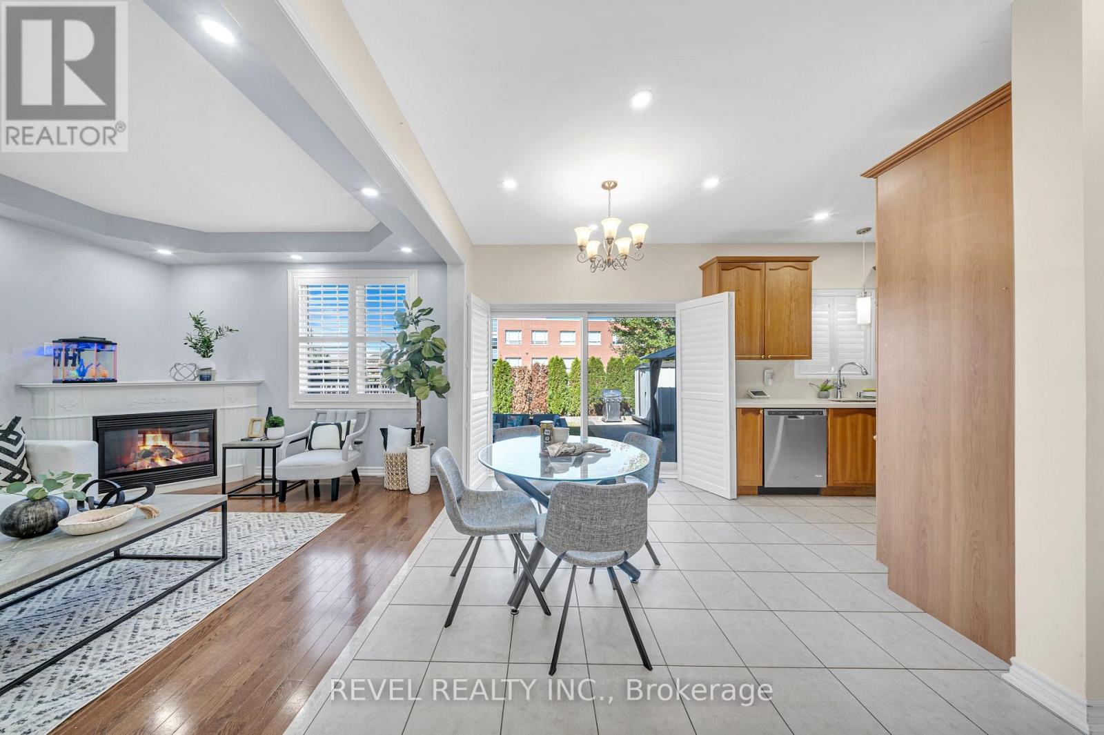460 Father Tobin Road, Brampton, Ontario  L6R 0S2 - Photo 6 - W12130809