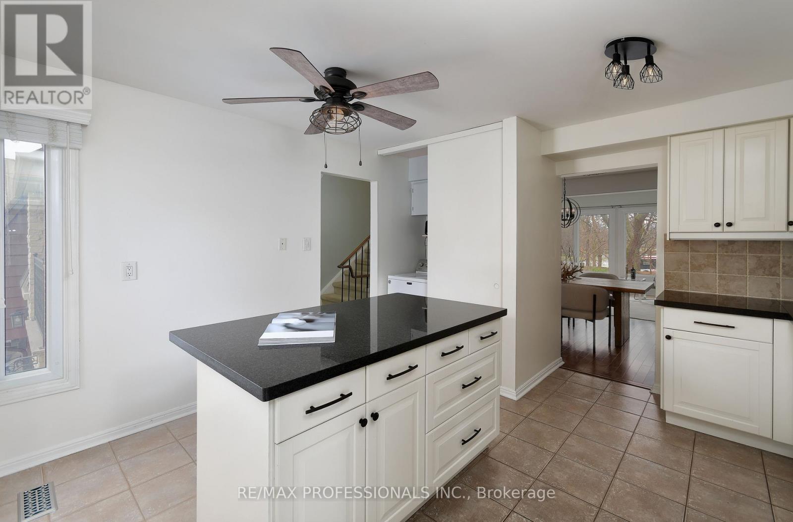 24 Stoneham Road, Toronto, Ontario  M9C 4Y8 - Photo 11 - W12130864