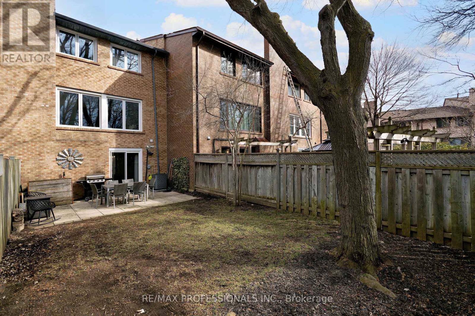 24 Stoneham Road, Toronto, Ontario  M9C 4Y8 - Photo 29 - W12130864