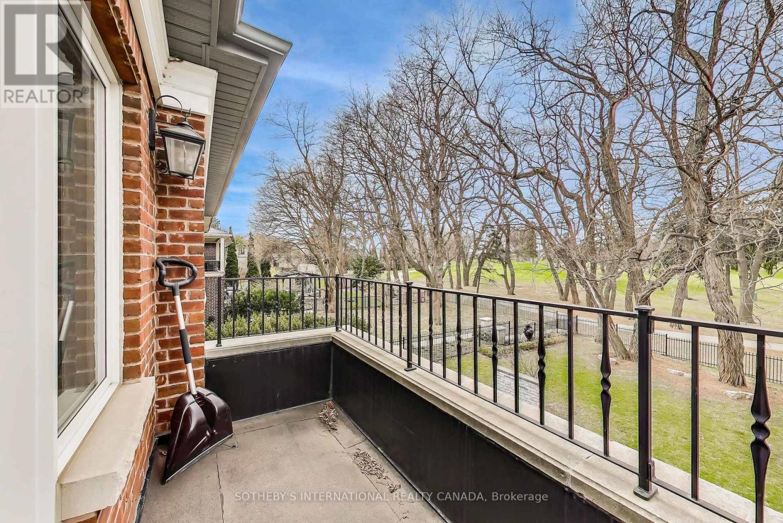 16 St Phillips Road, Toronto, Ontario  M9P 2N6 - Photo 26 - W12130934