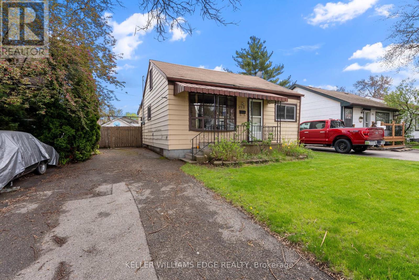 Property at 296 IVON AVENUE image 2