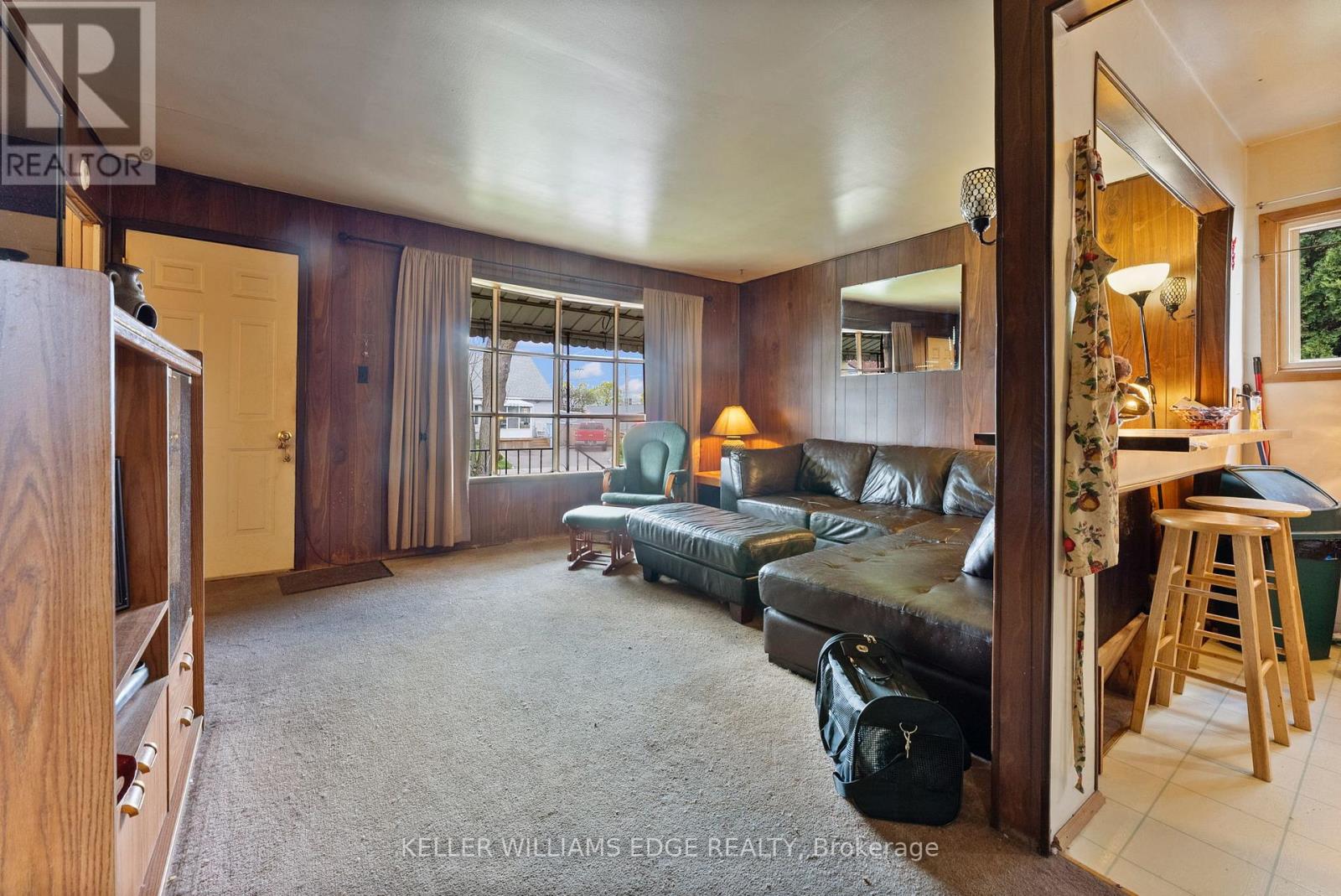 Property at 296 IVON AVENUE image 4