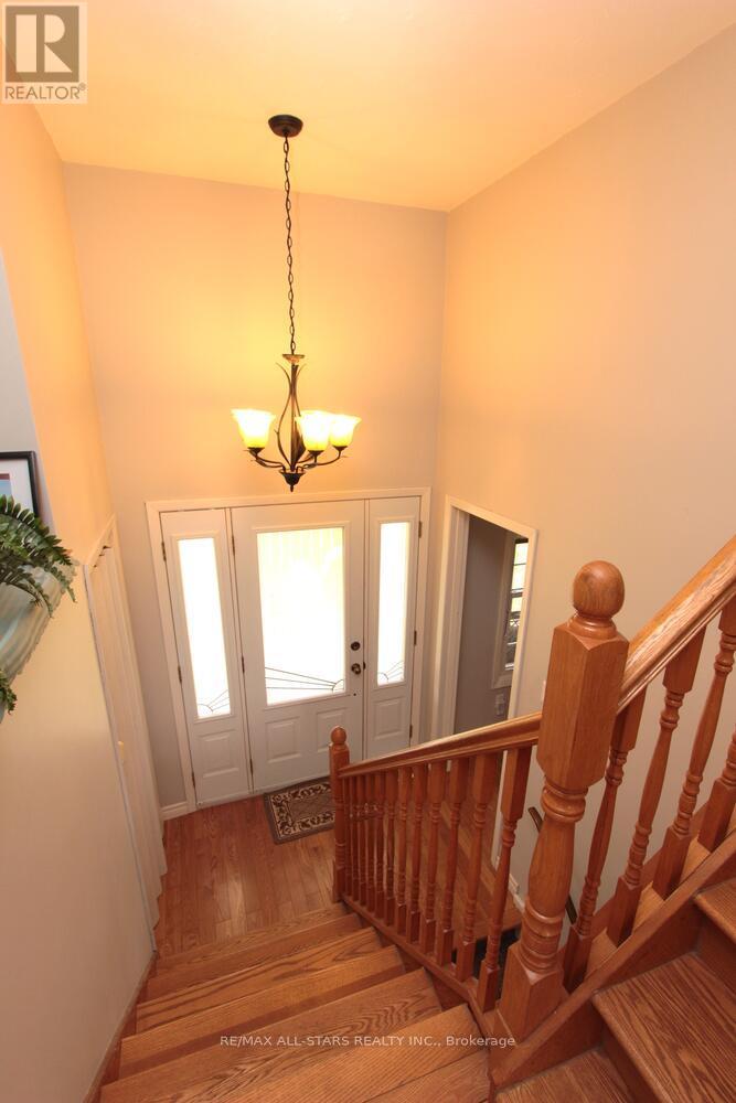 137 Reid Street, Kawartha Lakes, Ontario  K0M 1A0 - Photo 10 - X12129829