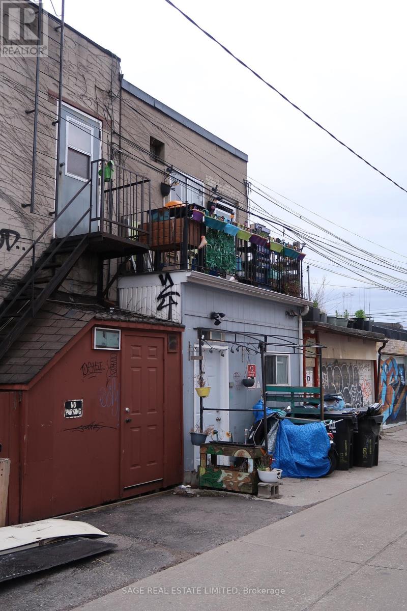 200 Ossington Avenue, Toronto (Trinity-Bellwoods), Ontario  M6J 2Z7 - Photo 10 - C12130189