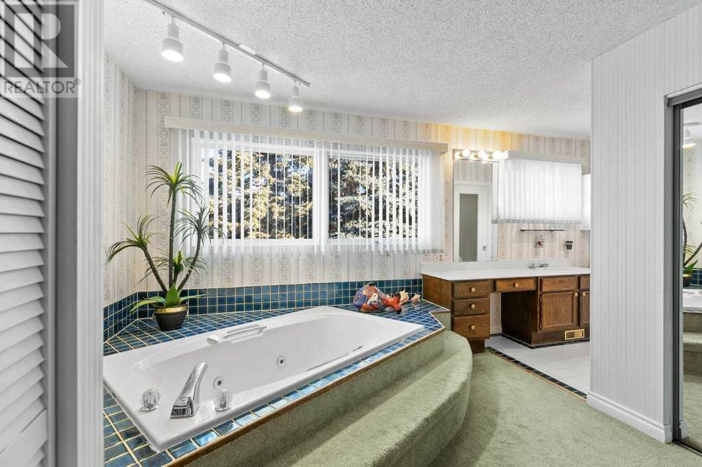 2308 Palisade Drive Sw, Calgary, Alberta  T2V 3V1 - Photo 16 - A2190474