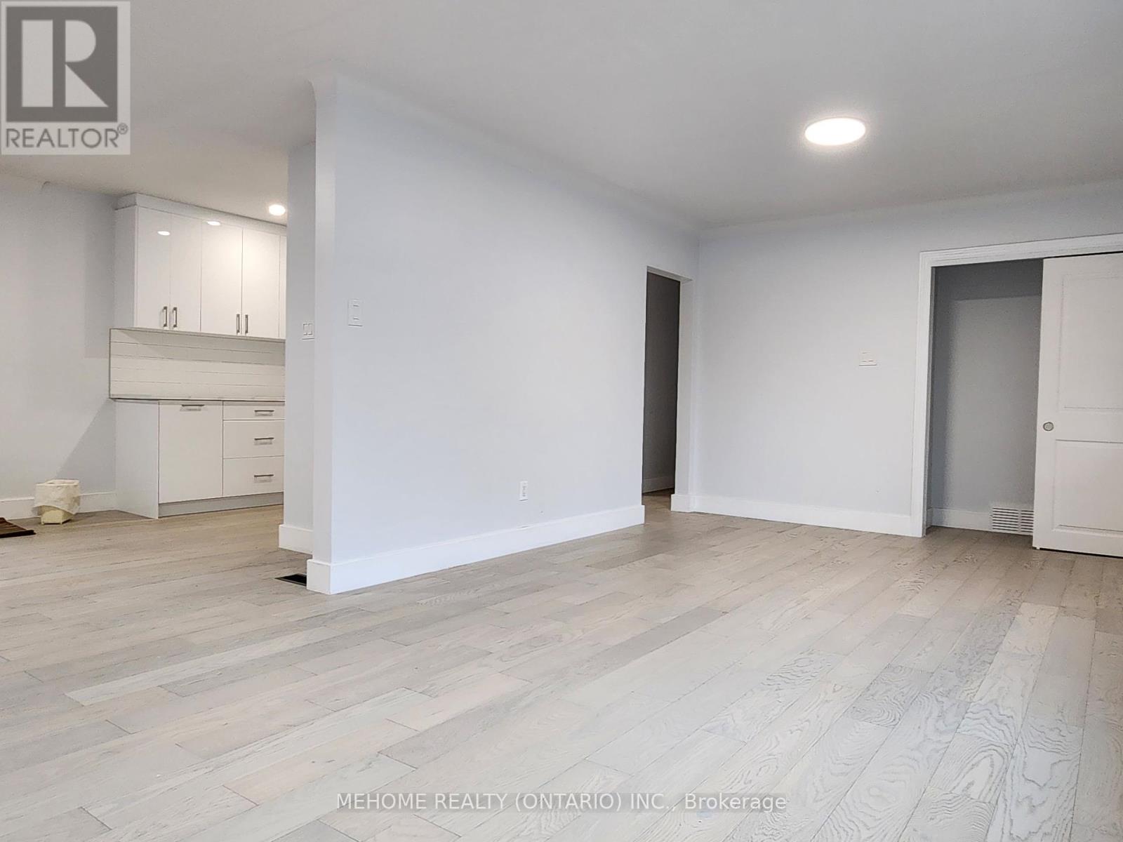 Property at 9 EPWORTH AVENUE image 5