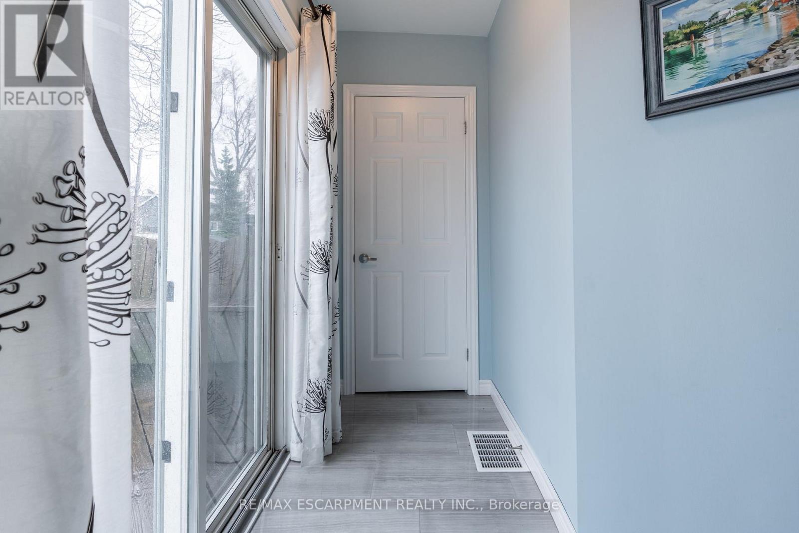 668 Burgess Avenue, Hamilton, Ontario  L8H 6J1 - Photo 25 - X12081871