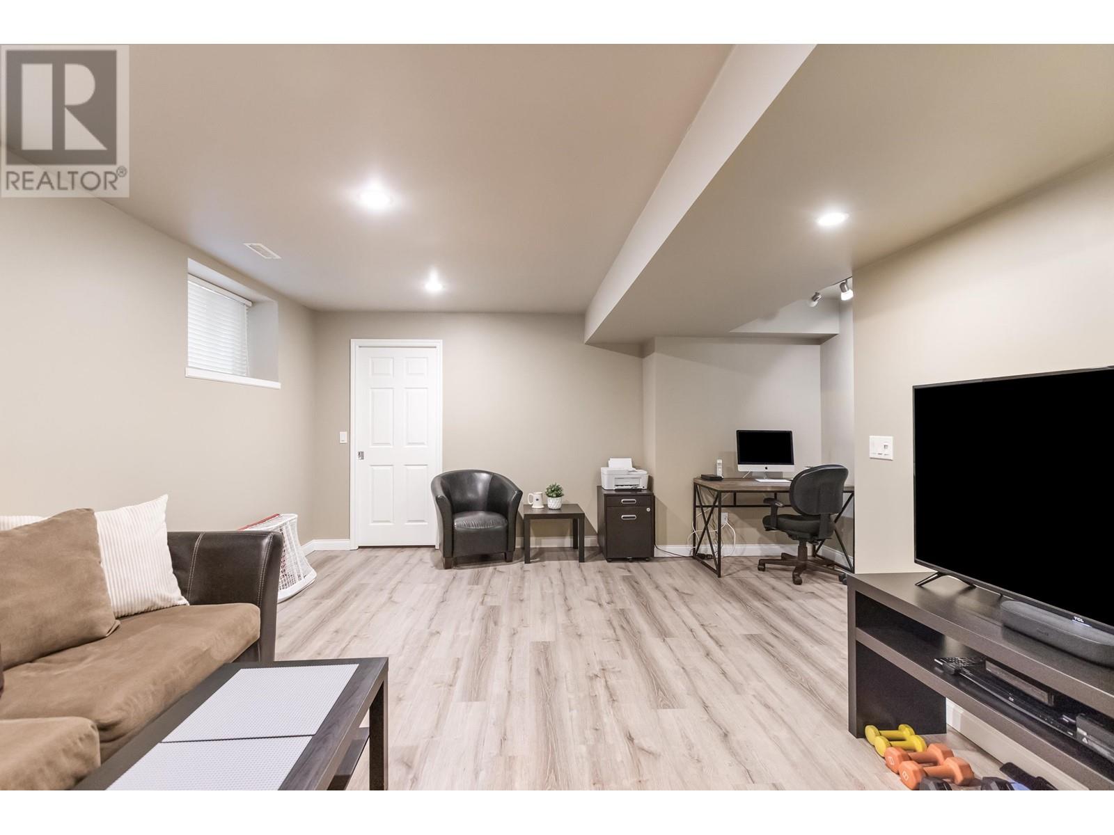 24191 102b Avenue, Maple Ridge, British Columbia  V2W 2C5 - Photo 34 - R2999667