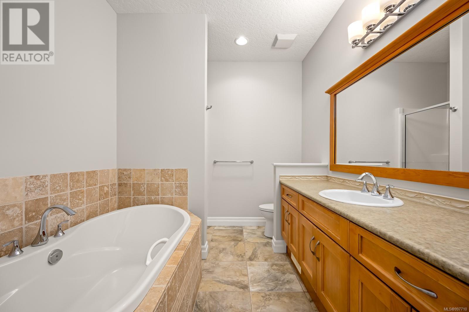 26 2300 Murrelet Dr, Comox, British Columbia  V9M 4J2 - Photo 18 - 997710