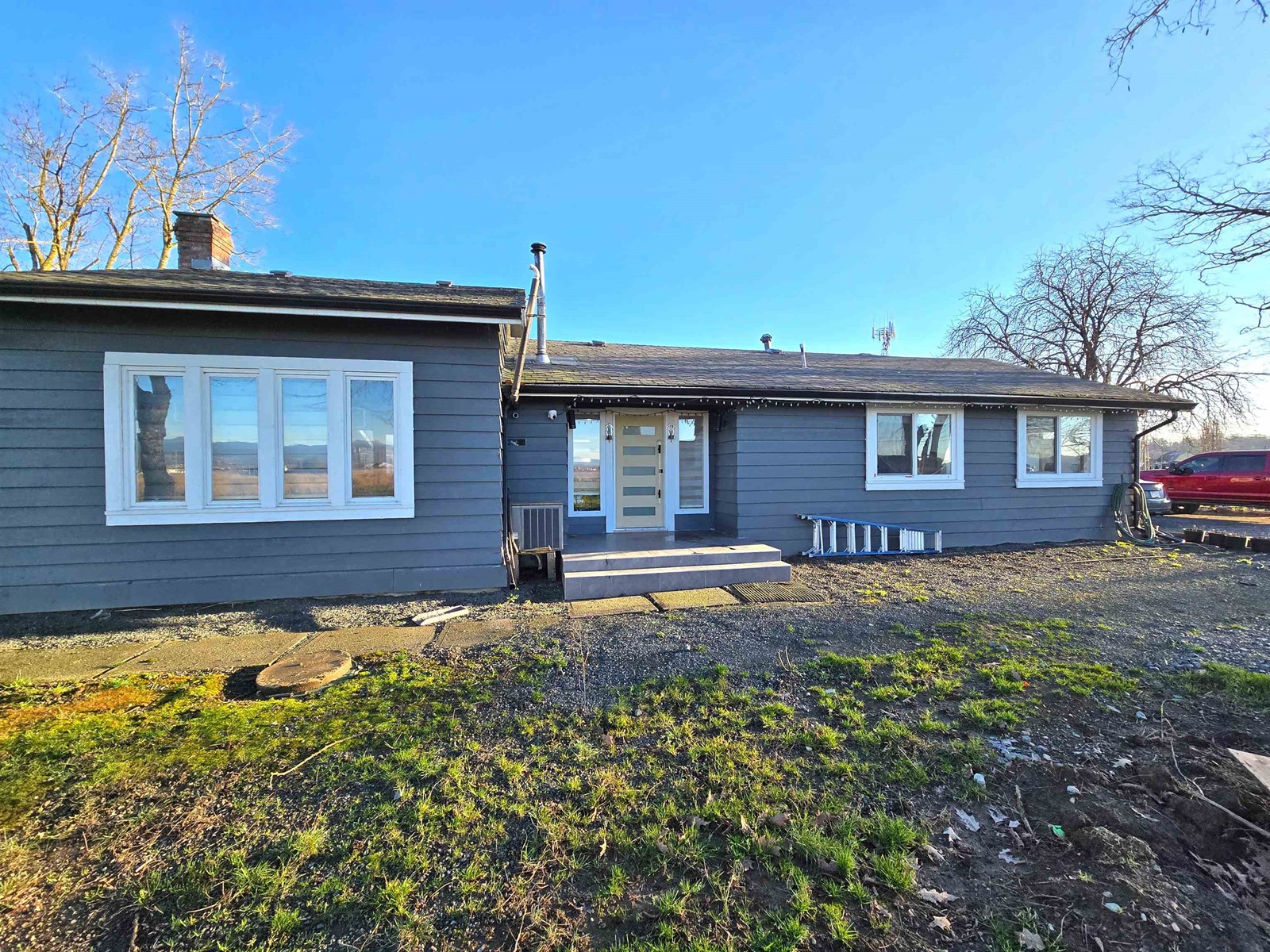 5038 Riverside Street, Abbotsford, British Columbia  V4X 1W9 - Photo 33 - R2998647
