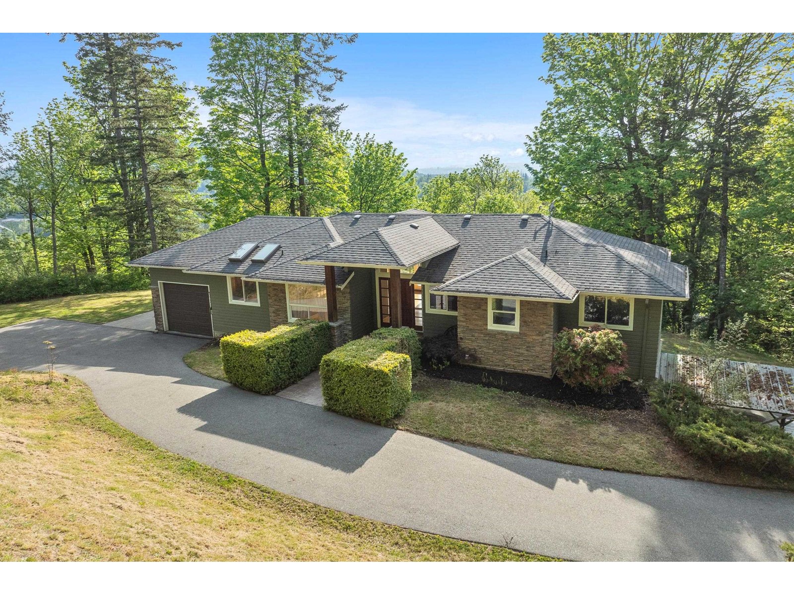 Property at 4694 UDY ROAD image 2