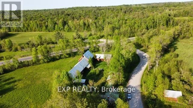 28 Island View Drive, North Algona Wilberforce, Ontario  K0J 1X0 - Photo 7 - X12131273