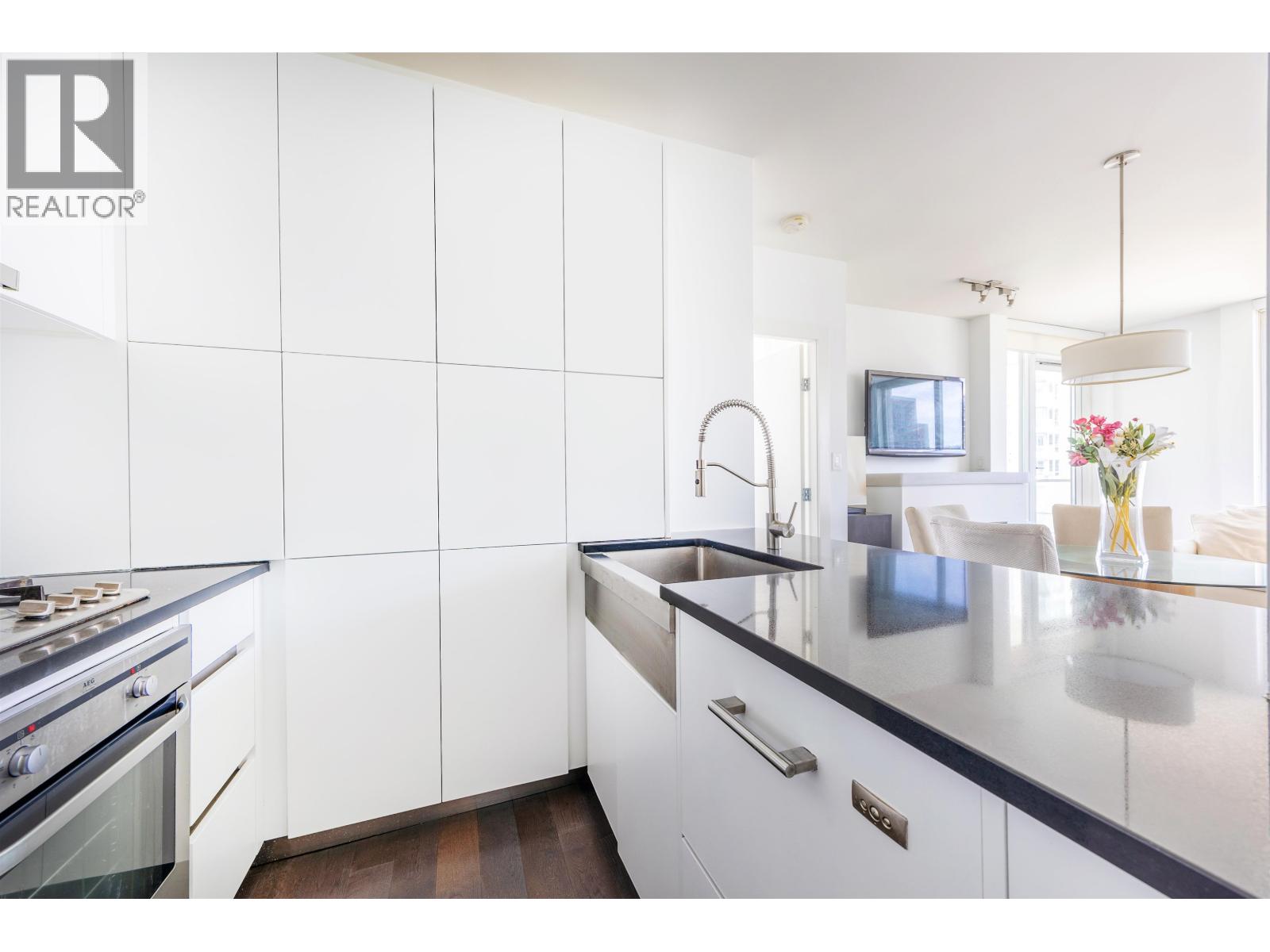 2004 565 Smithe Street, Vancouver, British Columbia  V6B 0E4 - Photo 9 - R2992128