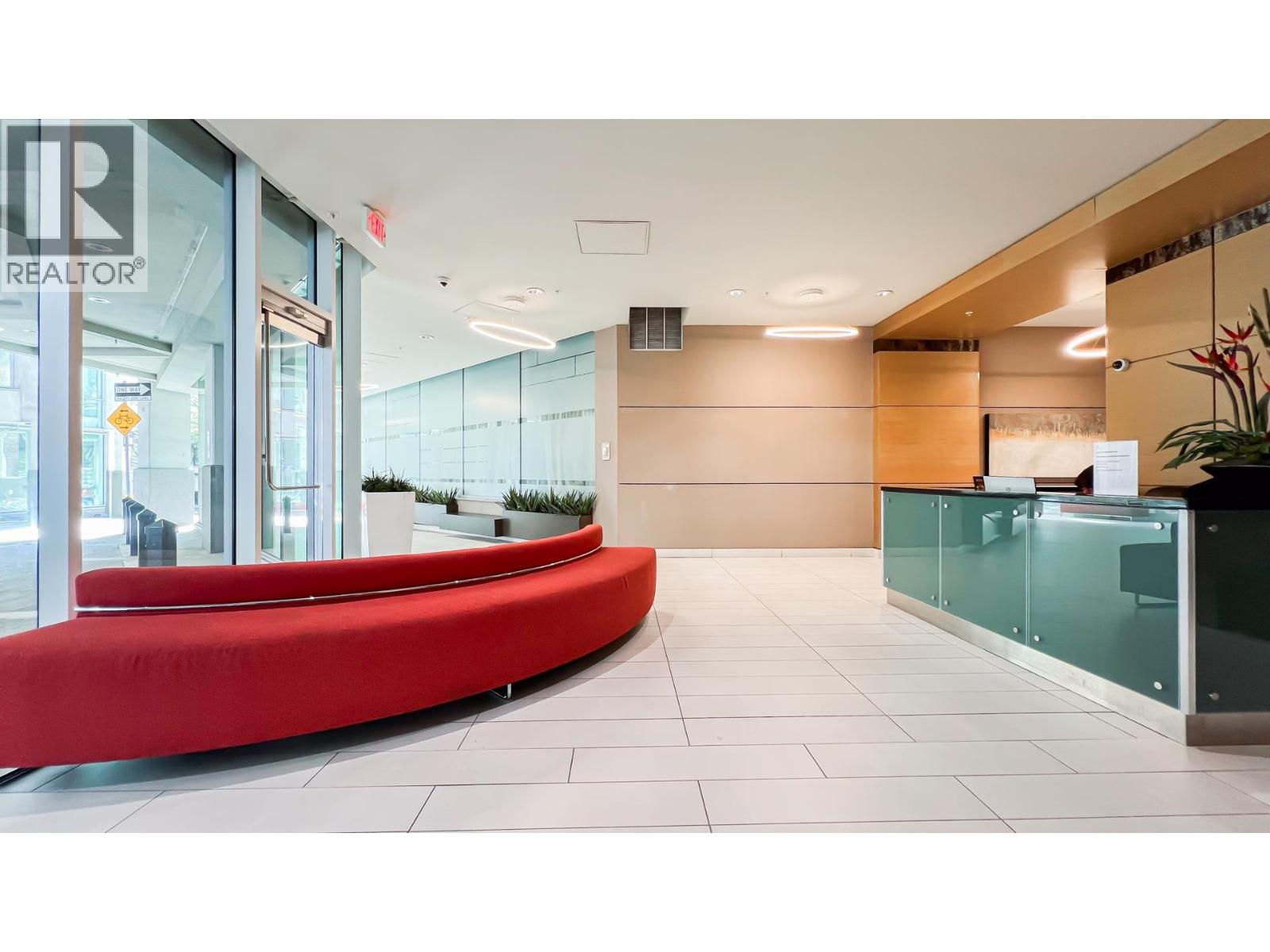 2004 565 Smithe Street, Vancouver, British Columbia  V6B 0E4 - Photo 2 - R2992128