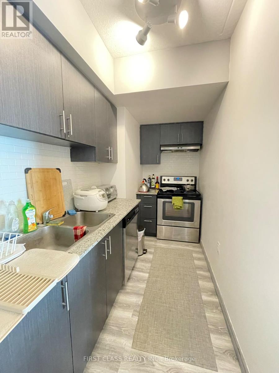 F405 - 275 Larch Street, Waterloo, Ontario  N2L 3R2 - Photo 3 - X12067809
