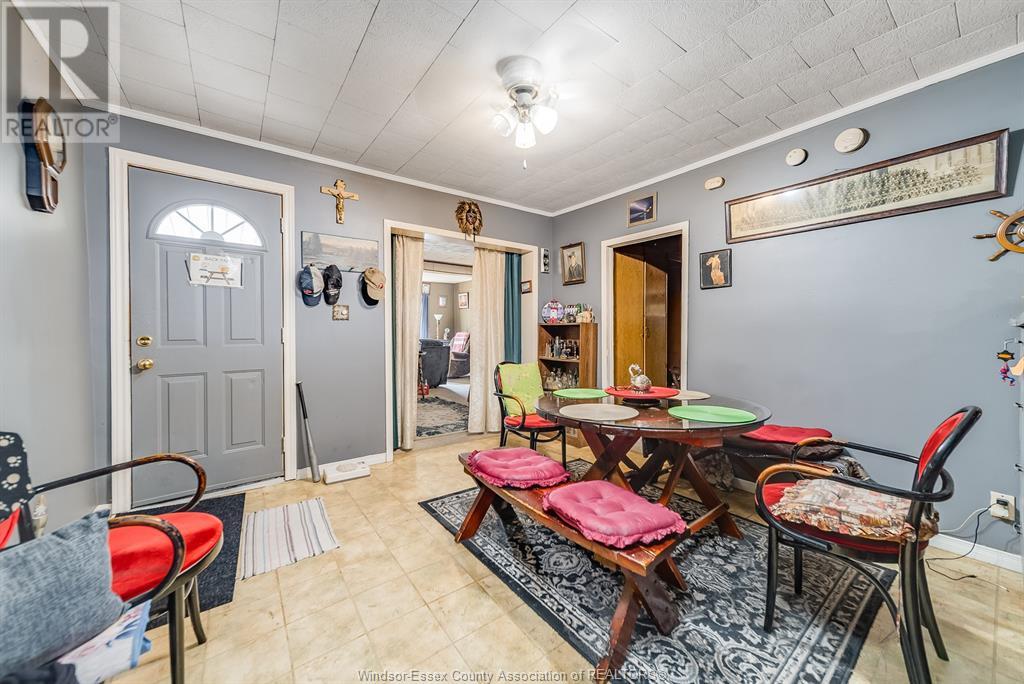 Property at 141 HARVEY STREET image 4