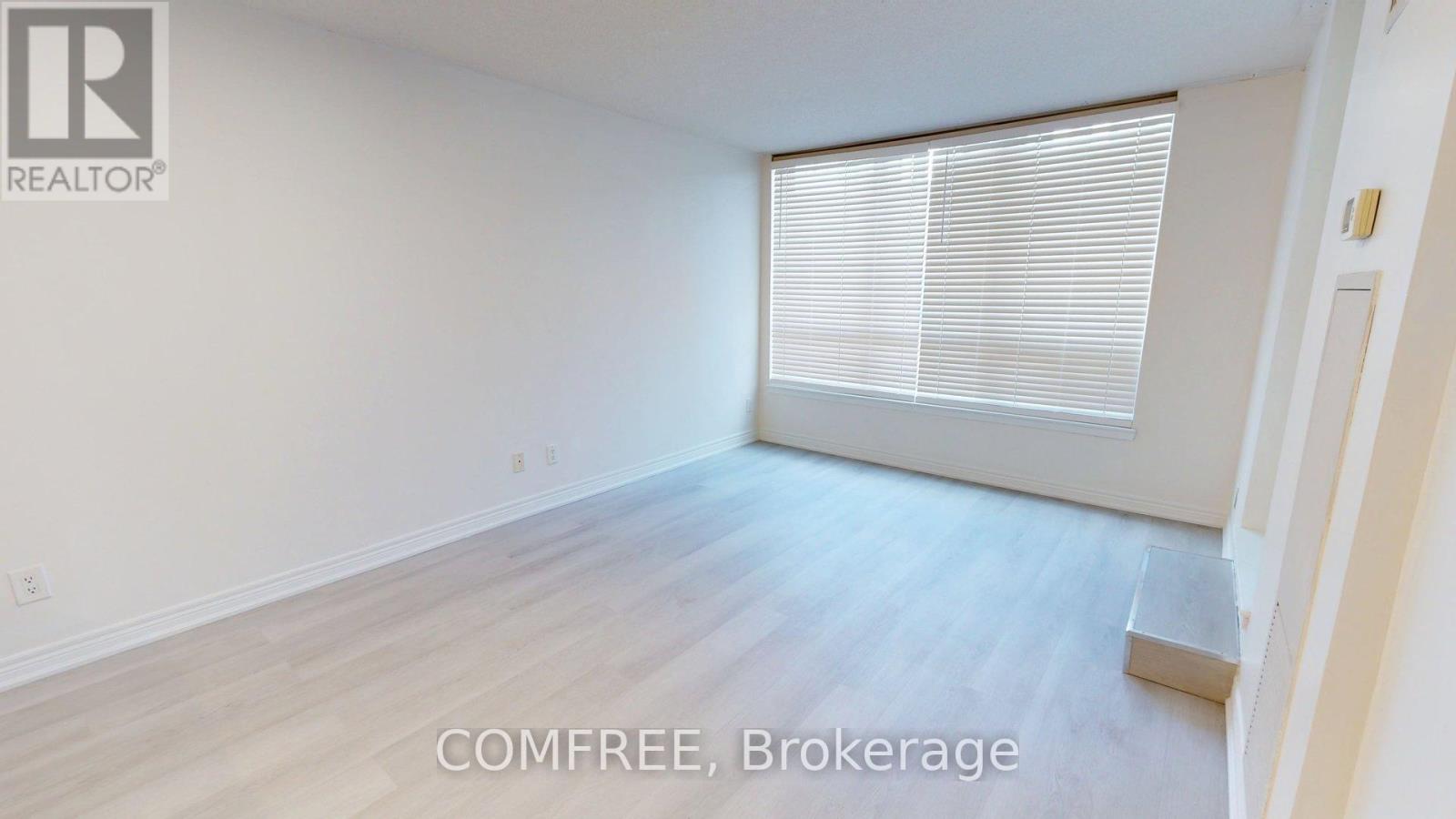 201 - 60 Disera Drive, Vaughan, Ontario  L4J 9G1 - Photo 8 - N12131208
