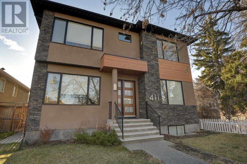 Property at 411 9 Street NE image 1
