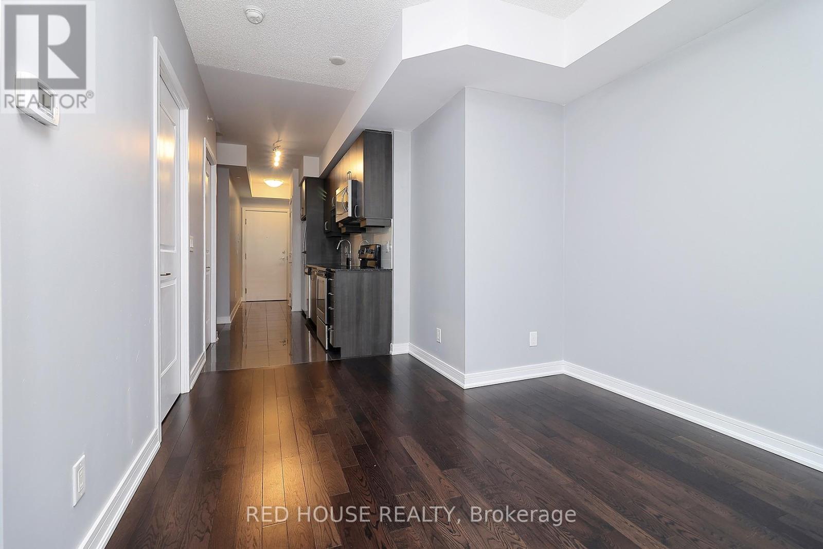 1513 - 9201 Yonge Street N, Richmond Hill, Ontario  L4C 1H9 - Photo 9 - N12130665