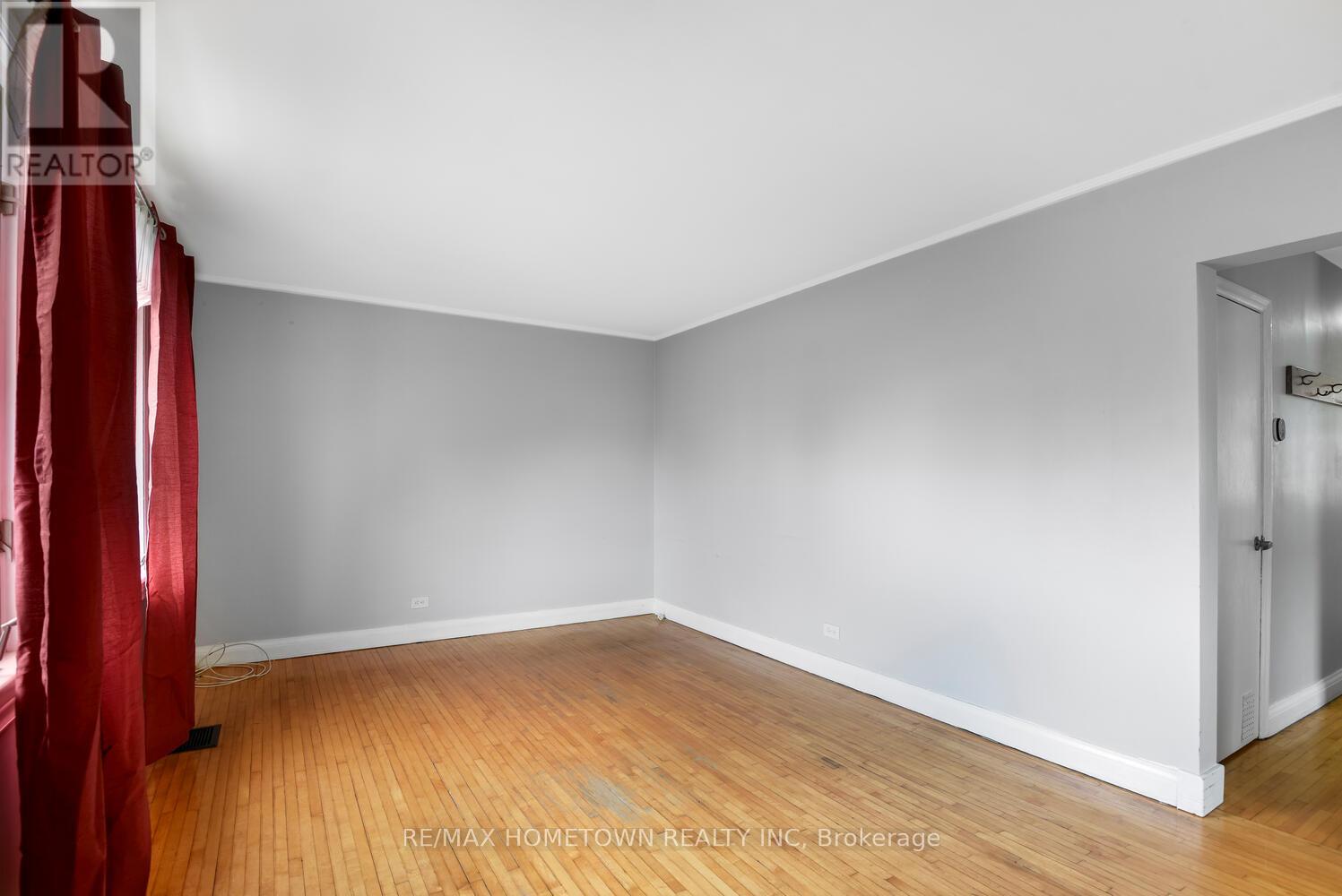 Property at 107 WINDSOR DRIVE image 5
