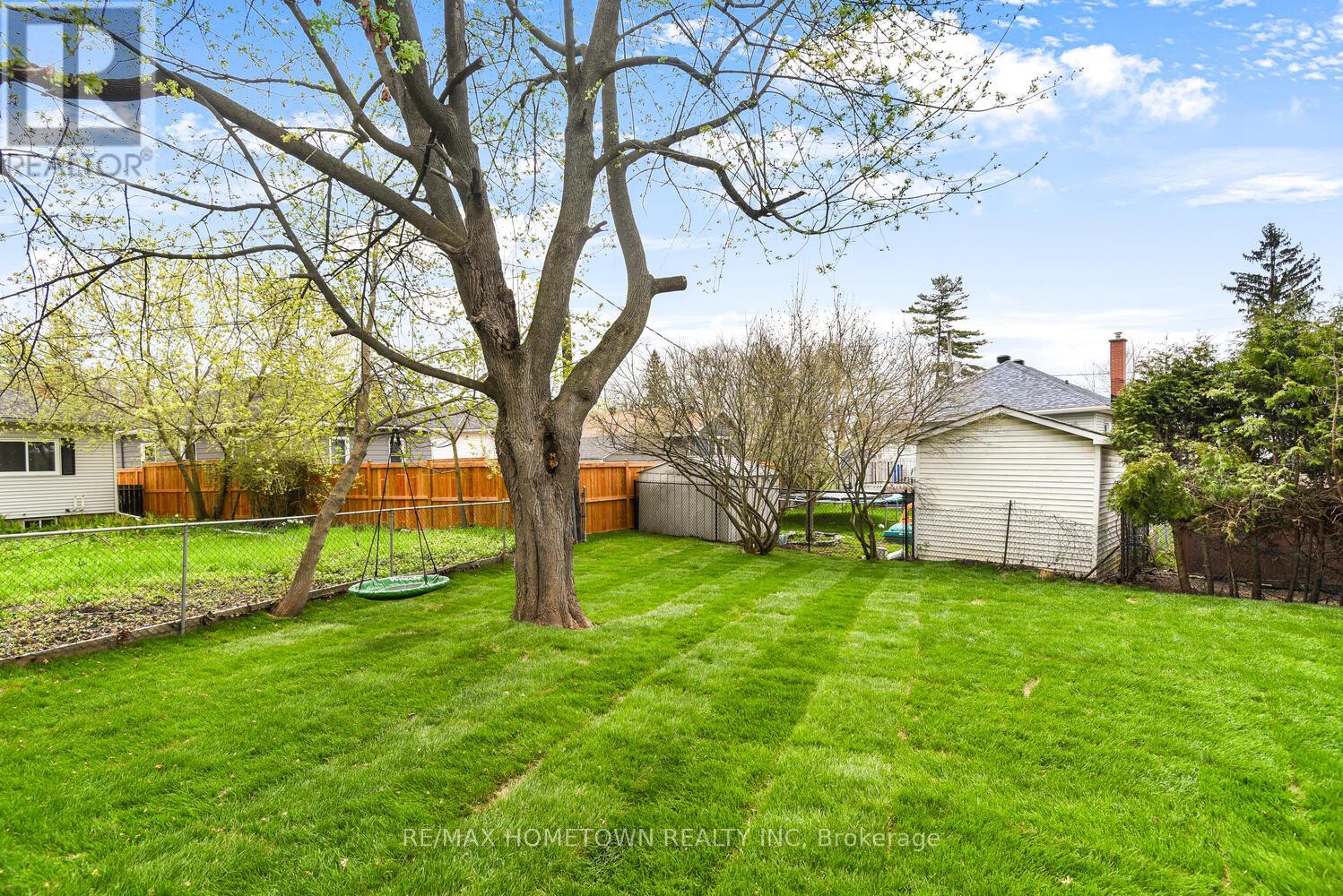 4 Otter Drive, Brockville, Ontario  K6V 5R7 - Photo 31 - X12131249