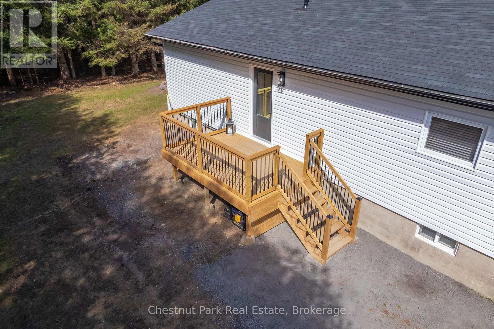 179 Rowanwood Road, Huntsville, Ontario P0B 1M0 - Photo 35 - X12131127