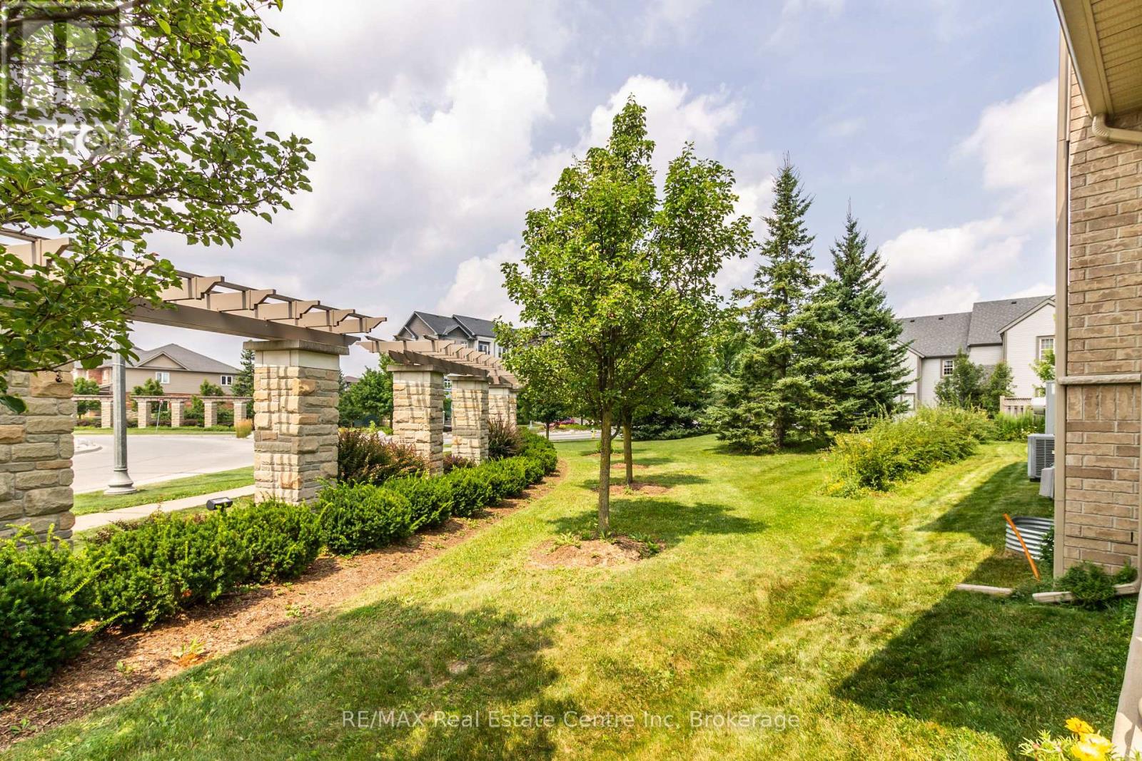 Property at 271 GOODWIN DRIVE image 5