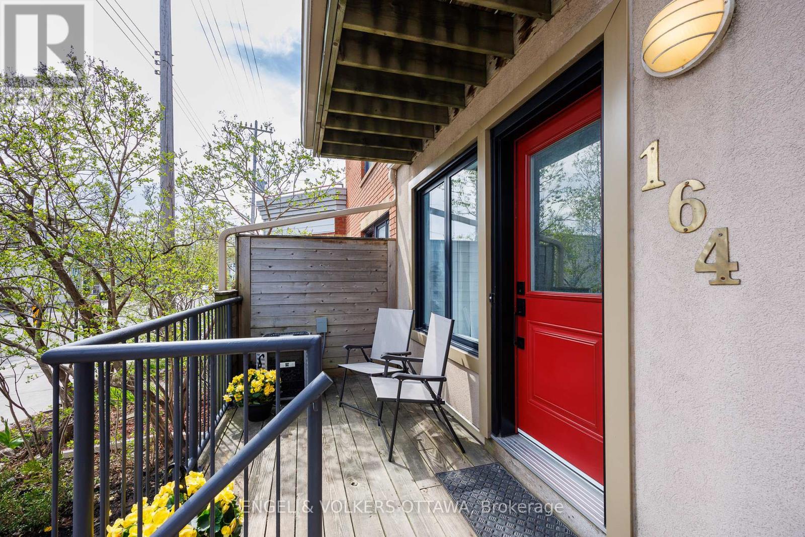 Property at 164 ROCHESTER STREET image 3