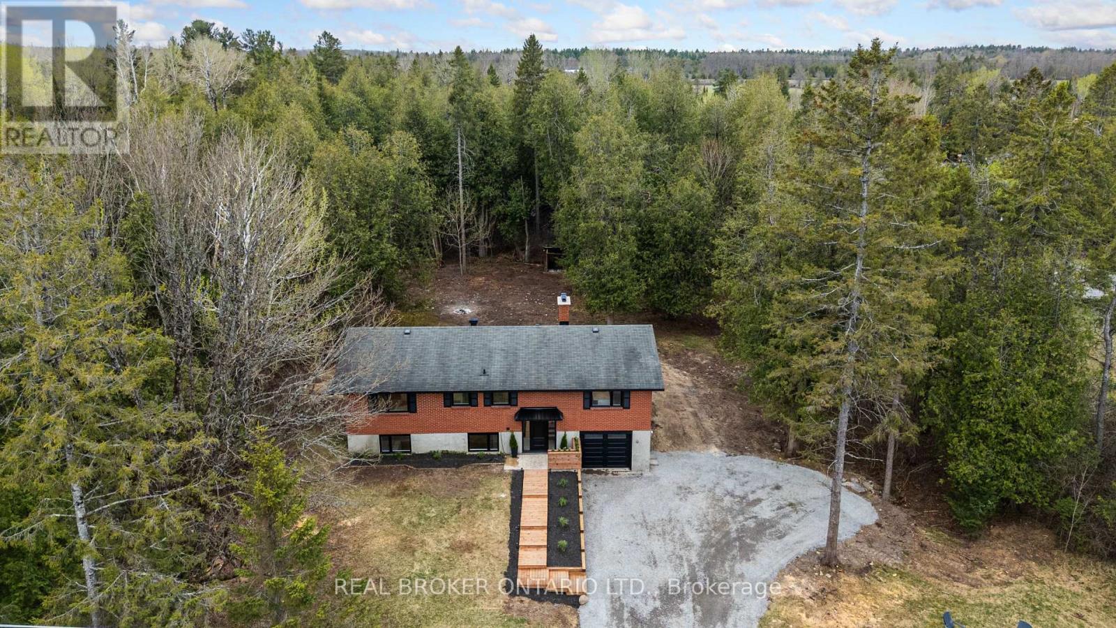 833 Beavertail Road, Ottawa, Ontario  K0A 1L0 - Photo 49 - X12131148